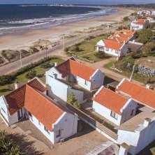 House for sale in front of the ocean, in the beautiful Seaside Resort of La Aguada
